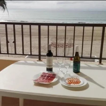 Piso Playa Victoria Apartment *