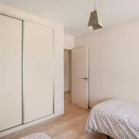 Piso Playa Victoria Apartment