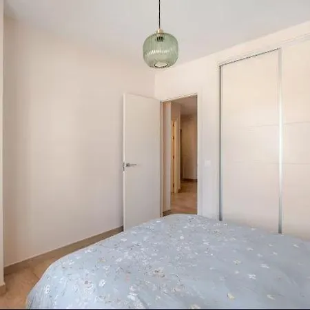 Piso Playa Victoria * كاديز