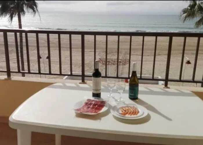 Piso Playa Victoria アパート *