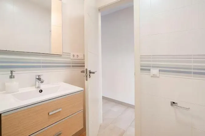 Piso Playa Victoria * カディス